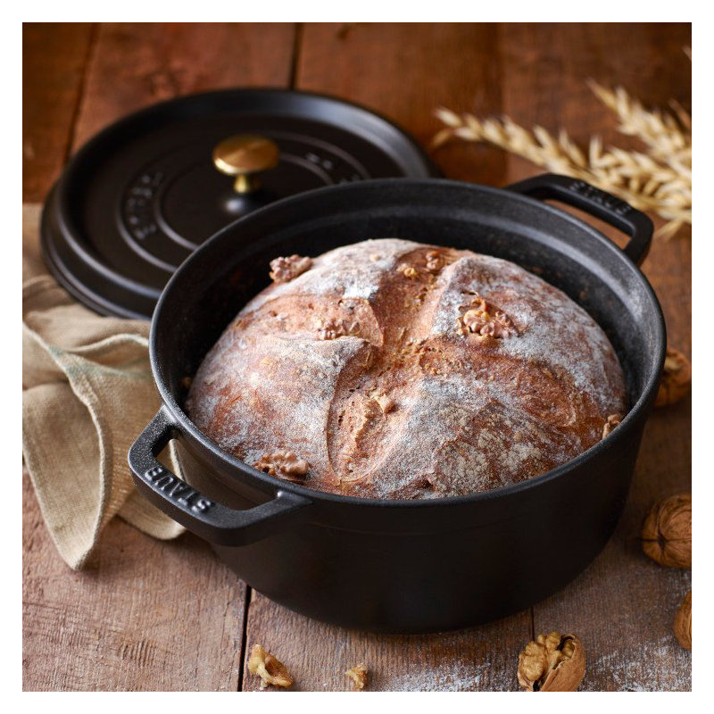 La Cocotte Cast Iron Round Cocotte, 13.25 quarts, Black Matte