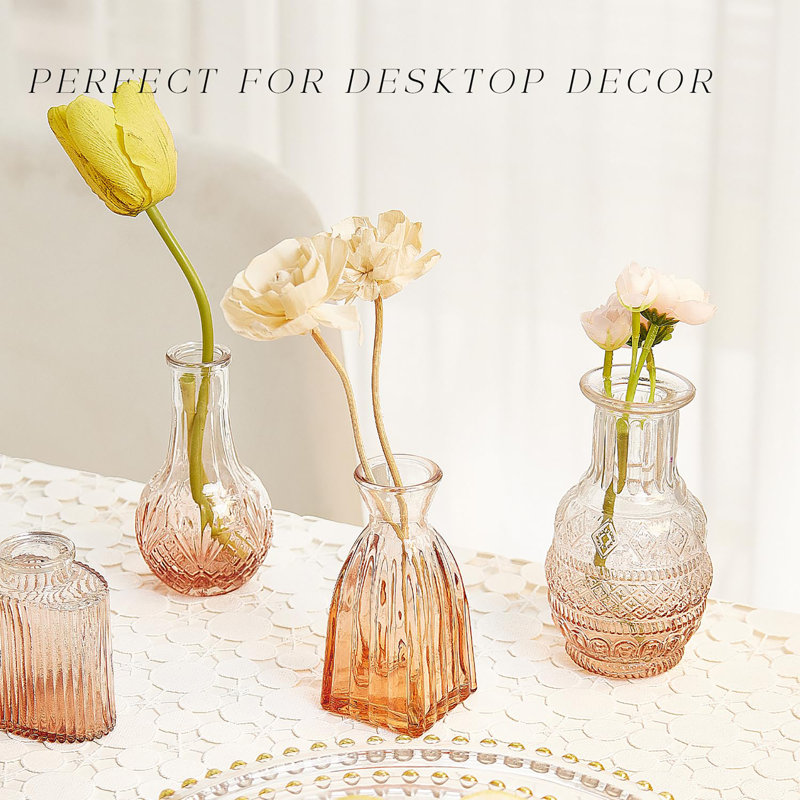 Ensemble de 24 vases en verre, Ambre