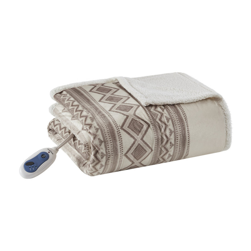 Anderson Oversized Mink to Berber Heated Throw, Natural