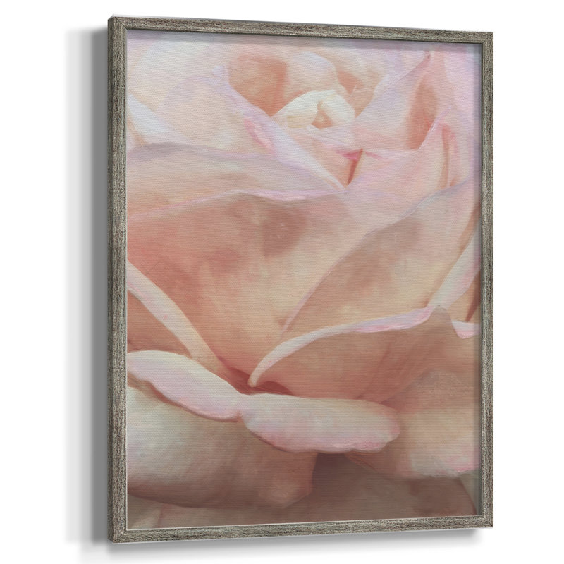 «Soft Flower Petals I», reproduction encadrée - bois massif, H 11 po x l 9 po