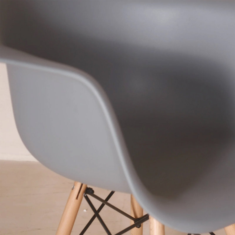 Chaise avec accoudoirs Chaya, Gris