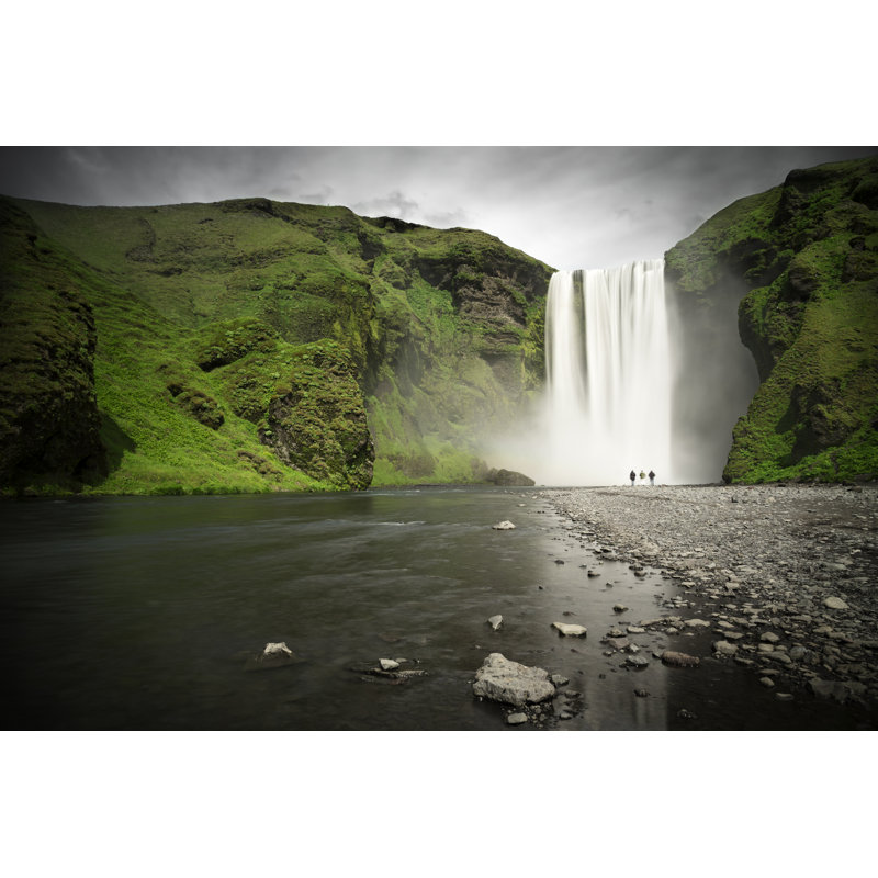Chute d'eau Skogafoss par Lucynakoch, H 20 po x l 30 po