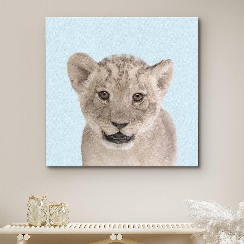 Lion lion - reproduction sur toile tendue, H 24 po x l 24 po x P 1,5 po