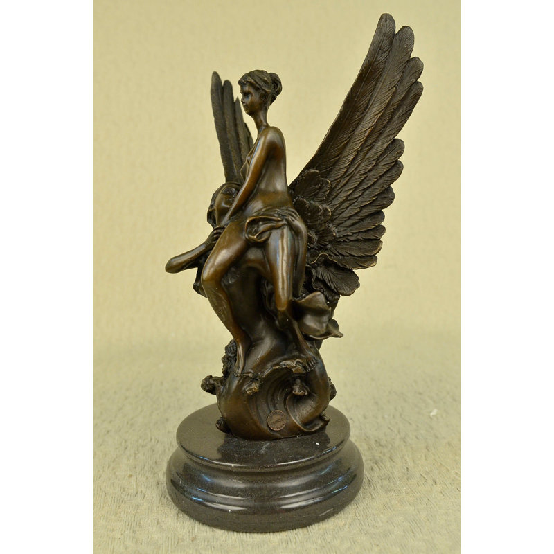 Figurines et sculptures Avenn