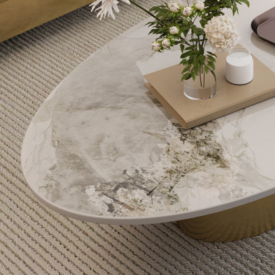 Table basse ovale en faux marbre de 49,2 po, base contemporaine en acier inoxydable, table de centre moderne pour le salon, plateau de table en pierre frittée