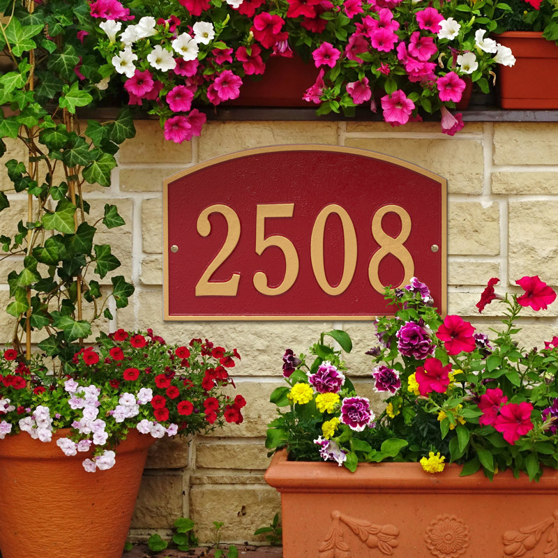 Plaque d'adresse murale sur 1 ligne Legacy, Rouge / Or, Oui
