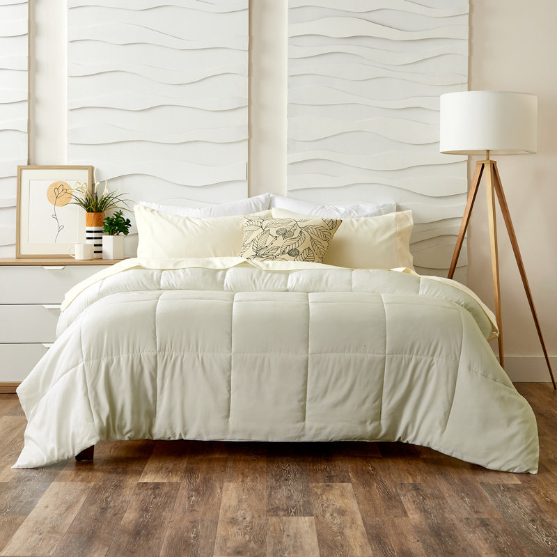 Twin Cream Organic Down Alternative Microfiber Comforter