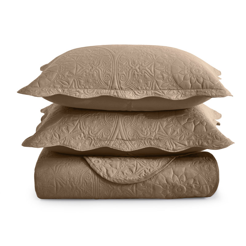 Floral Embossed Ultra-Soft Quilted Bedspread Set – Lightweight, All-Season Comfort With Matching Pillow Shams, Beige