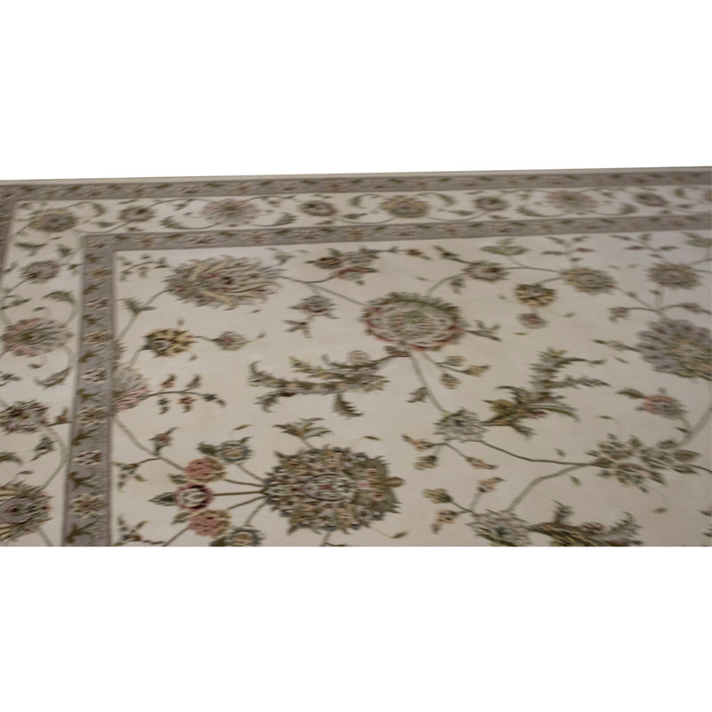 Tapis ivoire noué à la main de haute qualité