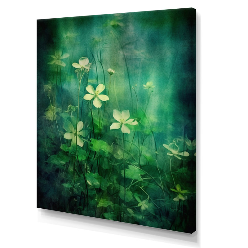 «Green Wilflowers I» sur toile, H 44 po x l 34 po x P 1,5 po, Toile tendue