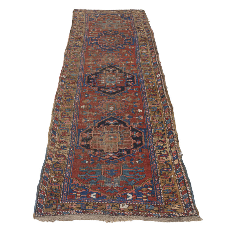 Tapis unique 3 pi 3 po x 11 pi avant 1900 rouge / bleu / ivoire / multicolore
