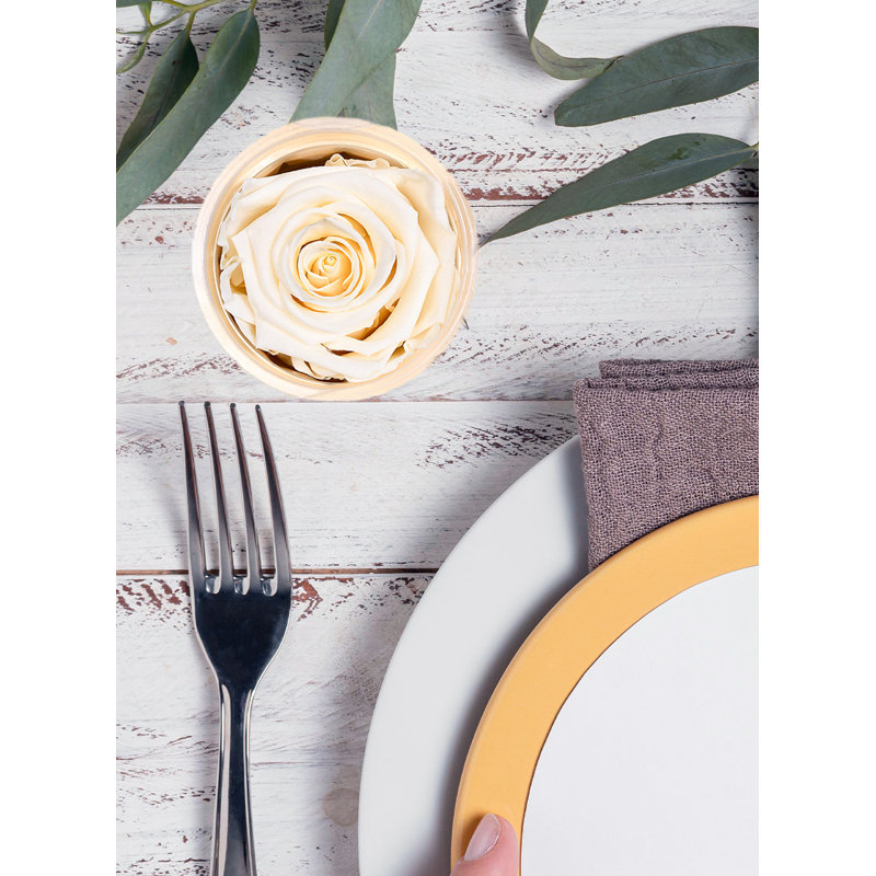 Faux rose, Crème