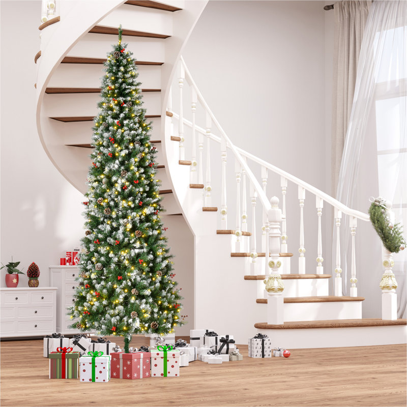 Arbre de Noël artificiel pré-éclairé enneigé avec branches réalistes, 460 lumières DEL, pommes de pin, baies rouges et 1298 pointes