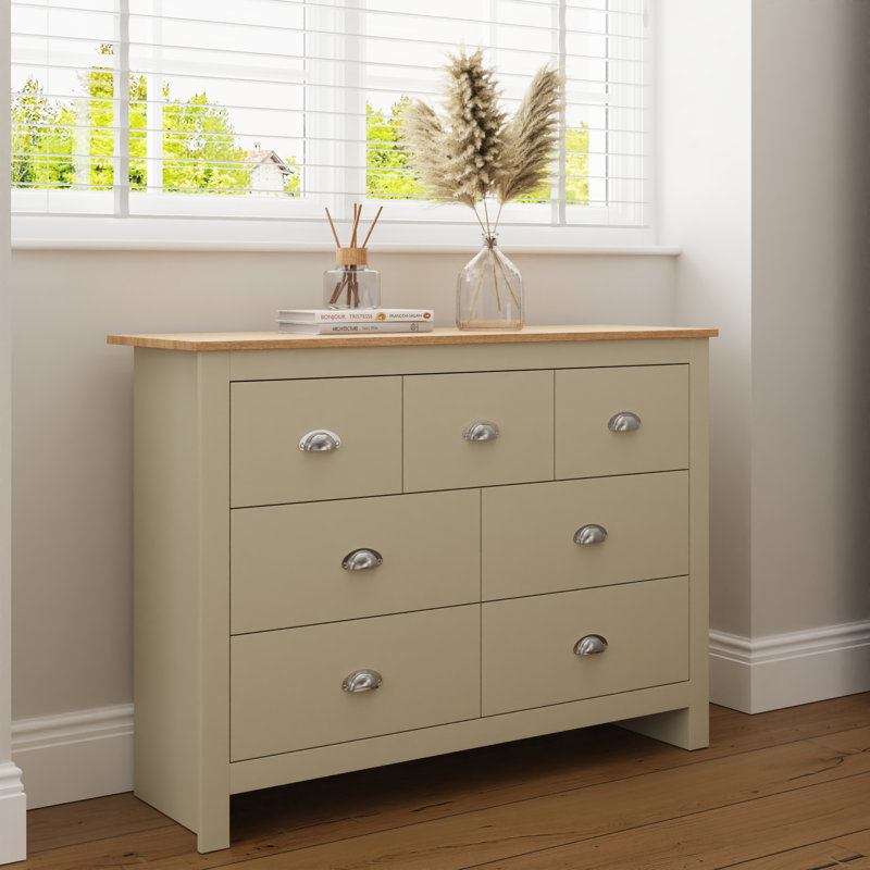 Gia 111.5cm W 7 - Drawer Chest of Drawers, Cream