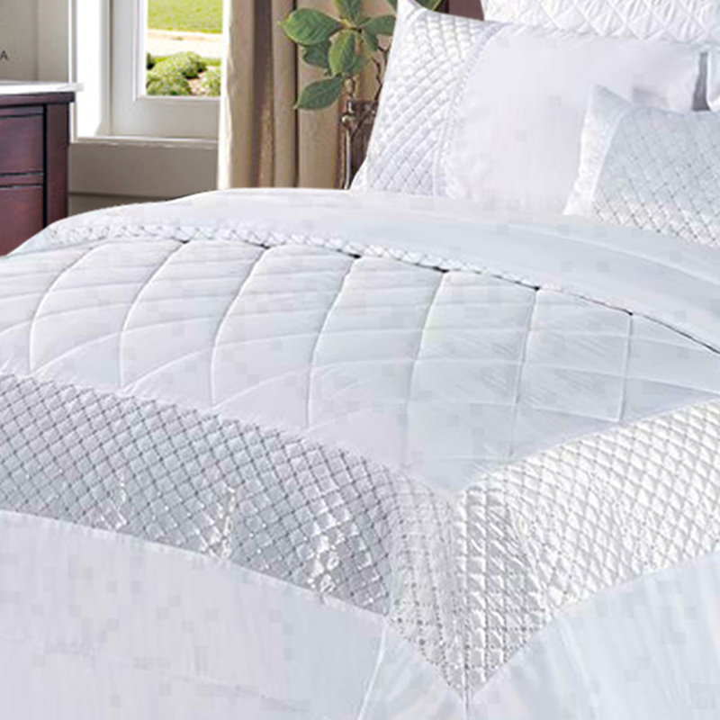 Gabel Geometric Shapes Bedspread with Pillowcases Included, 250 x 250 cm, White