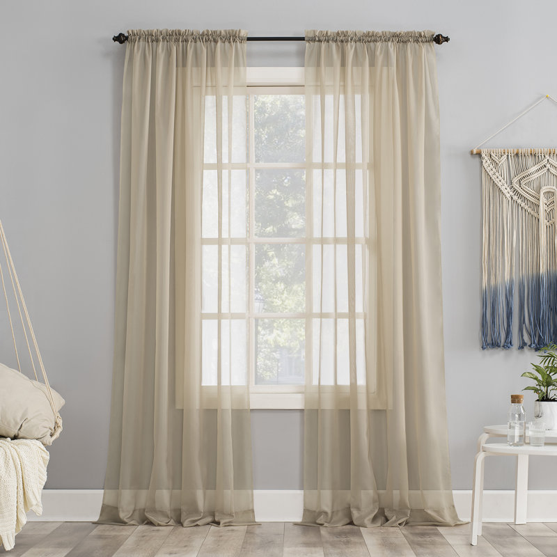 Panneau de rideau transparent avec passe-tringle Wayfair Basics® Albia, L 59 po x L 95 po, Pierre