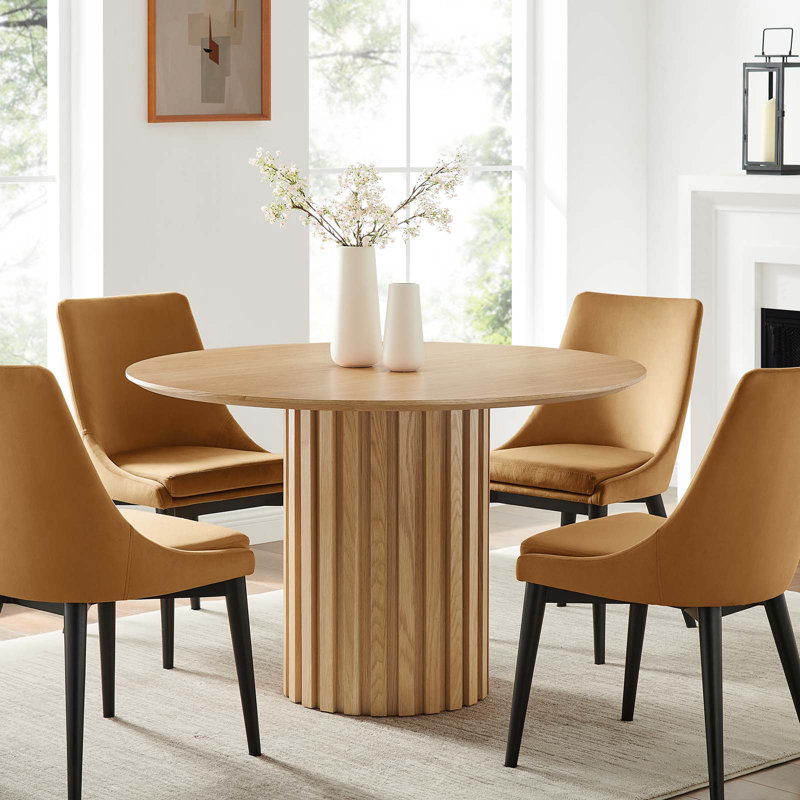Senja 47" Oak Wood Round Mid-Century Modern Dining Table