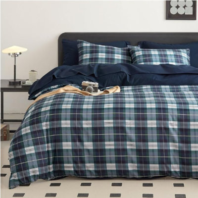 Wake In Cloud - Plaid Comforter Set, Vintage Scottish Tartan Check Geometric Farmhouse, Soft Lightweight Dorm Bedding, 3 Pieces, Navy Green, Queen Size