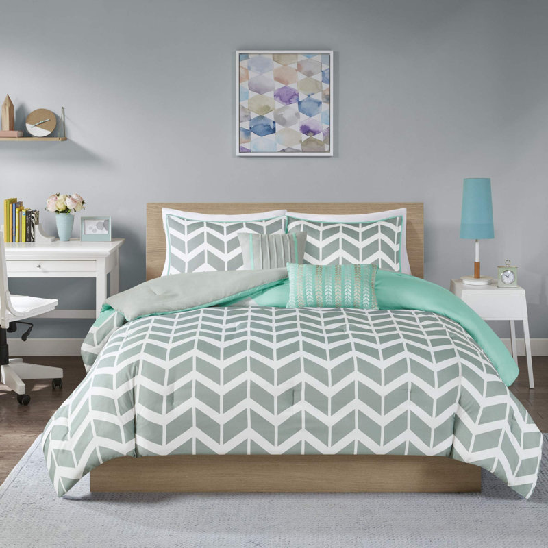 Nadia Comforter Set, Twin Comforter + 4 Additional Pieces, Teal