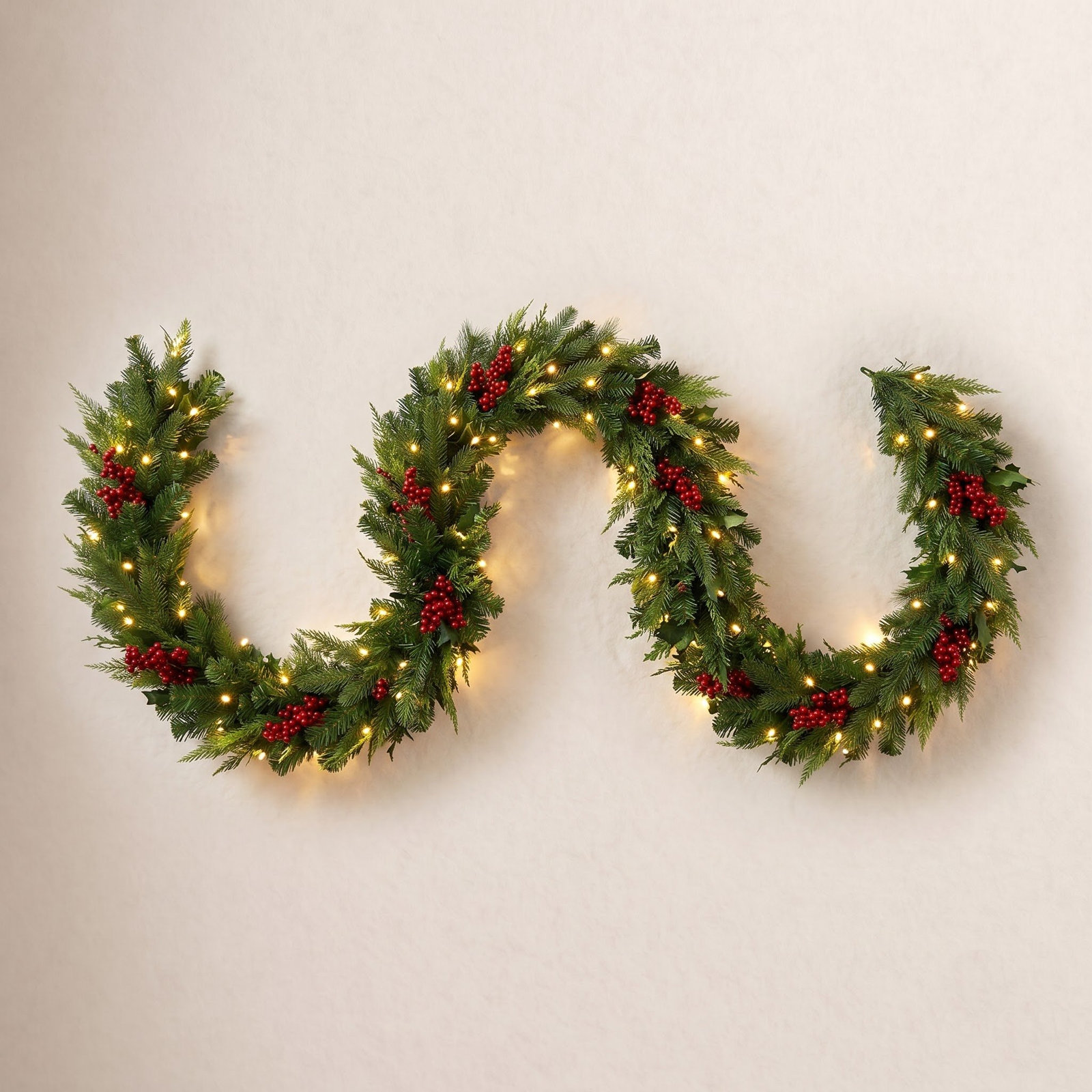 144" Pre-Lit Berry Christmas Garland, 12'