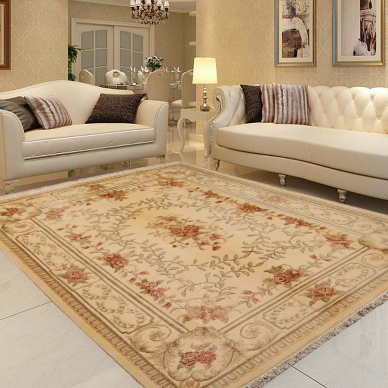 Palace Wool Oriental Area Rug in Beige, Rectangle 3'1" x 5'2"