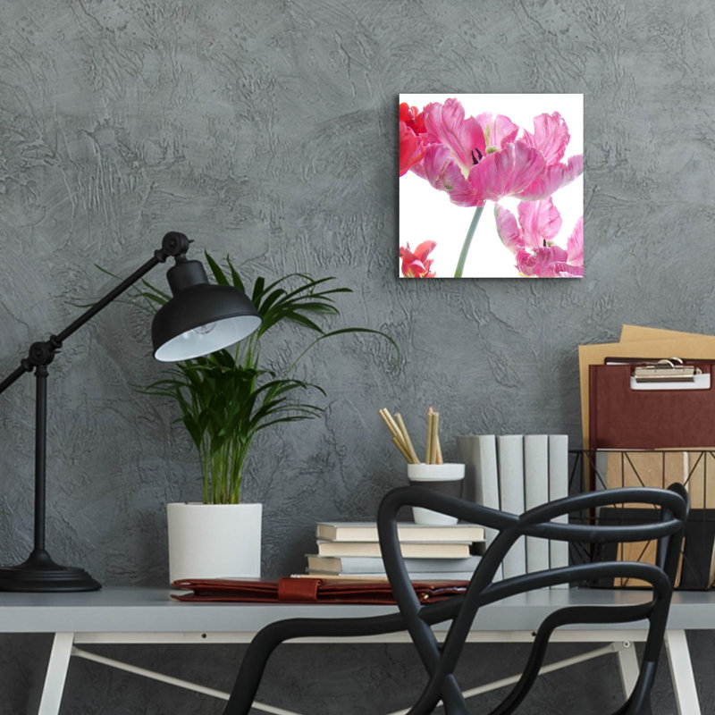 «Parrot Tulips» par Judy Stalus, H 12 po x l 12 po x P 0,13 po