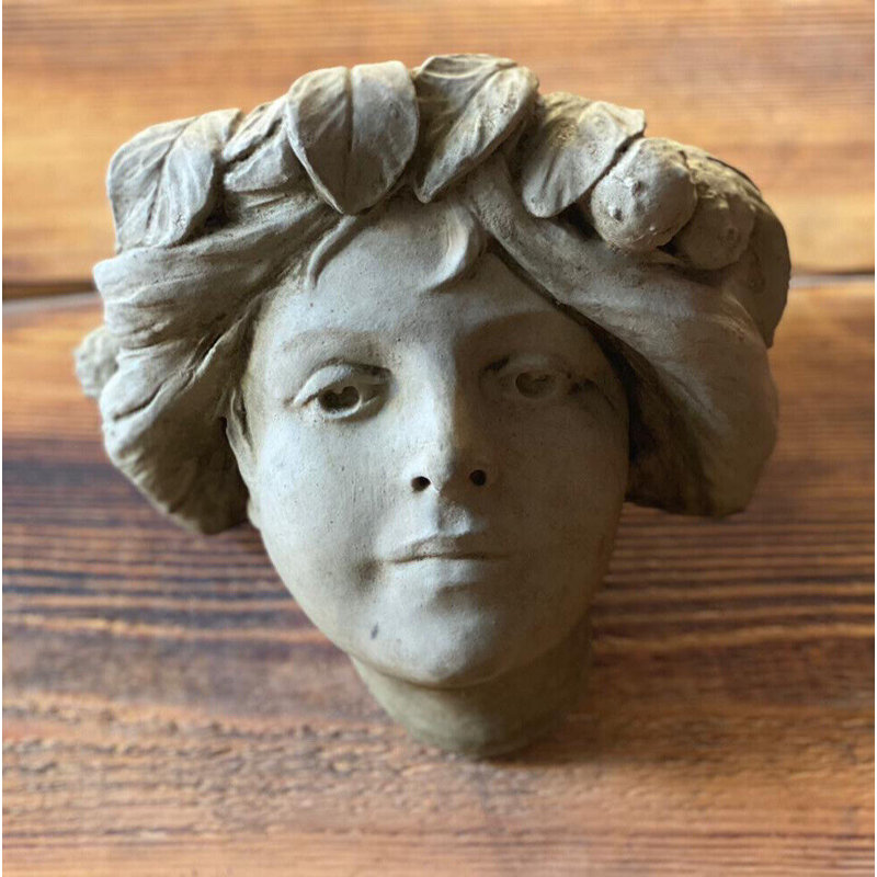 Minahil Stone Garden Statue