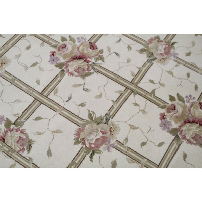 Tapis ivoire noué à la main de haute qualité