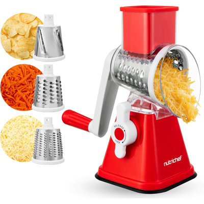 Râpe à fromage et déchiqueteuse 3 en 1 Nutrichef | Base d'aspiration robuste, poignée rotative avec verrou de sécurité | Comprend une manivelle et 3 pales pour 3 textures, fine, moyenne et bandes | Rouge