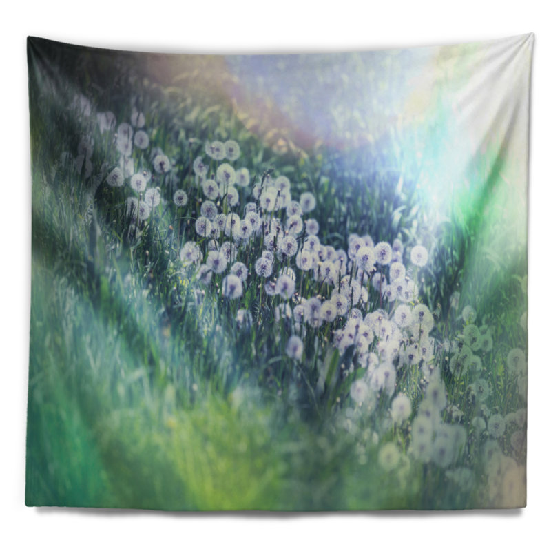 Tapisserie de montagne avec petites fleurs, H 32 po x l 39 po