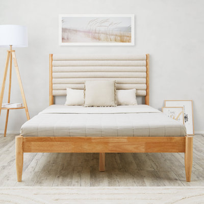Polsterbett Nenney 140 x 200 cm Bouclé Beige mit Lattenrost 