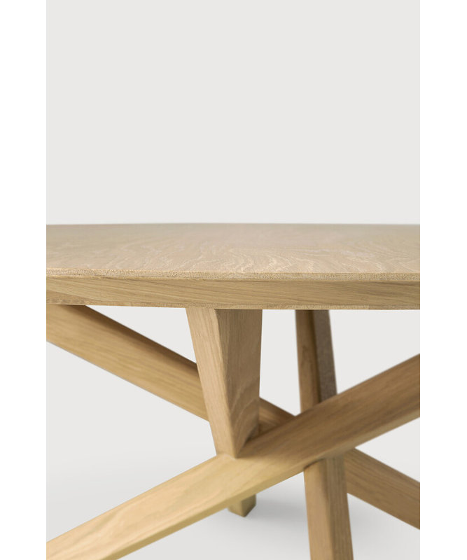 Mikado Solid Wood Coffee Table, 16" H x 39.4" L x 39.4" W, Natural Oak