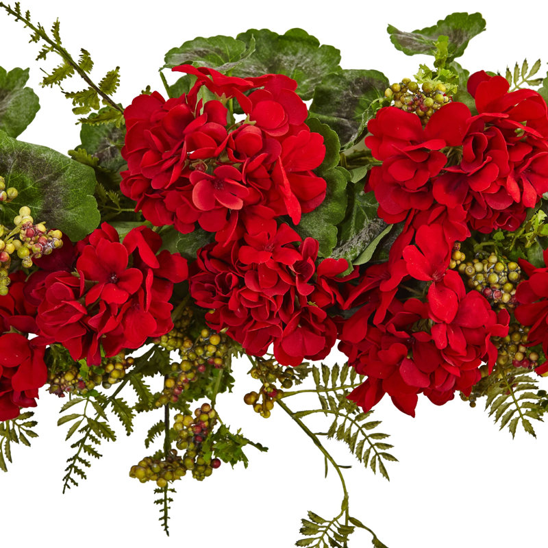 Geranium and Berry Swag