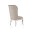 Chaise d'appoint rembourrée en alcôve beige