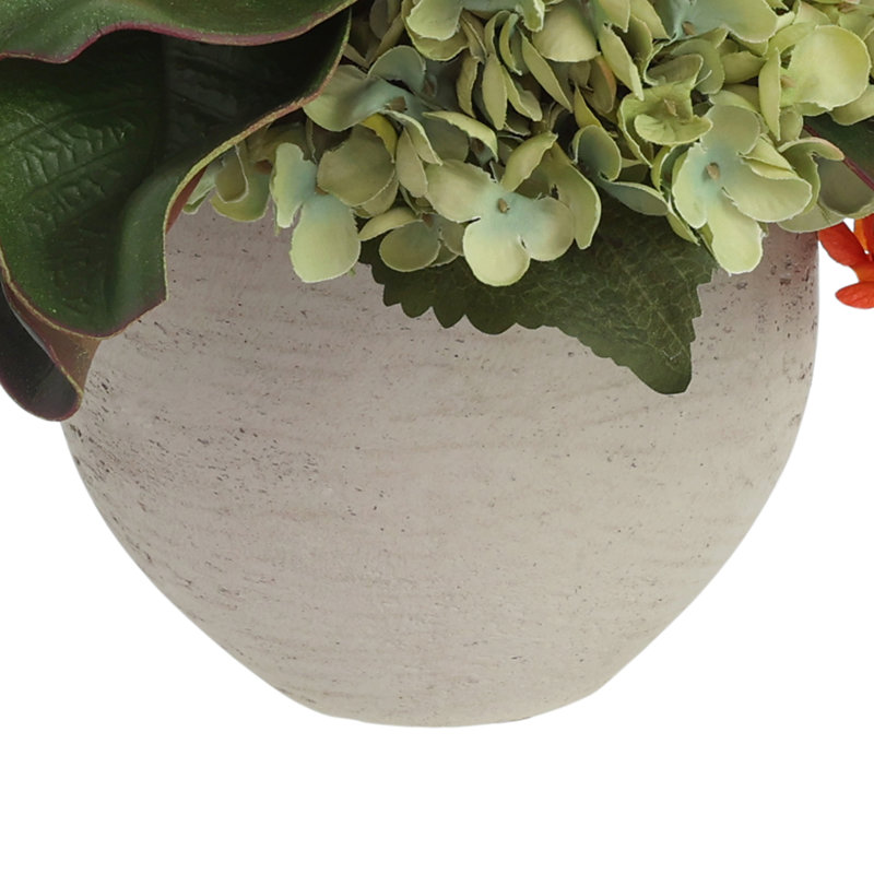 Arrangement de grenade et d'hortensia