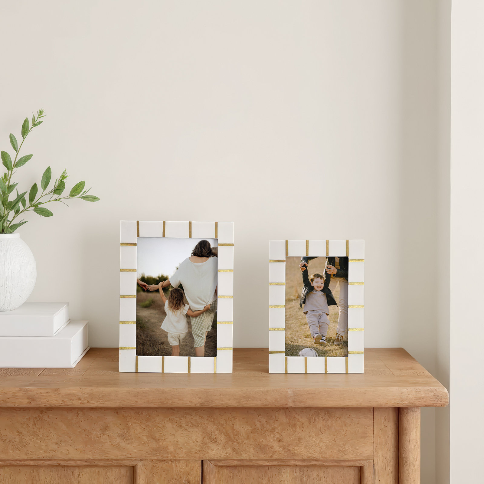 Brass 4" x 6" Picture Frame