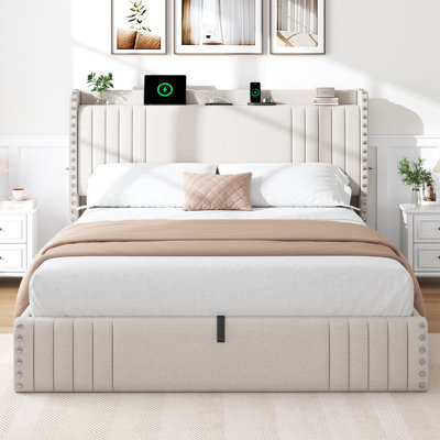 Lit coffre relevable avec station de recharge, tête de lit moderne en lin capitonnée, vérin à gaz robuste, sommier à lattes en bois, aucun sommier tapissier requis