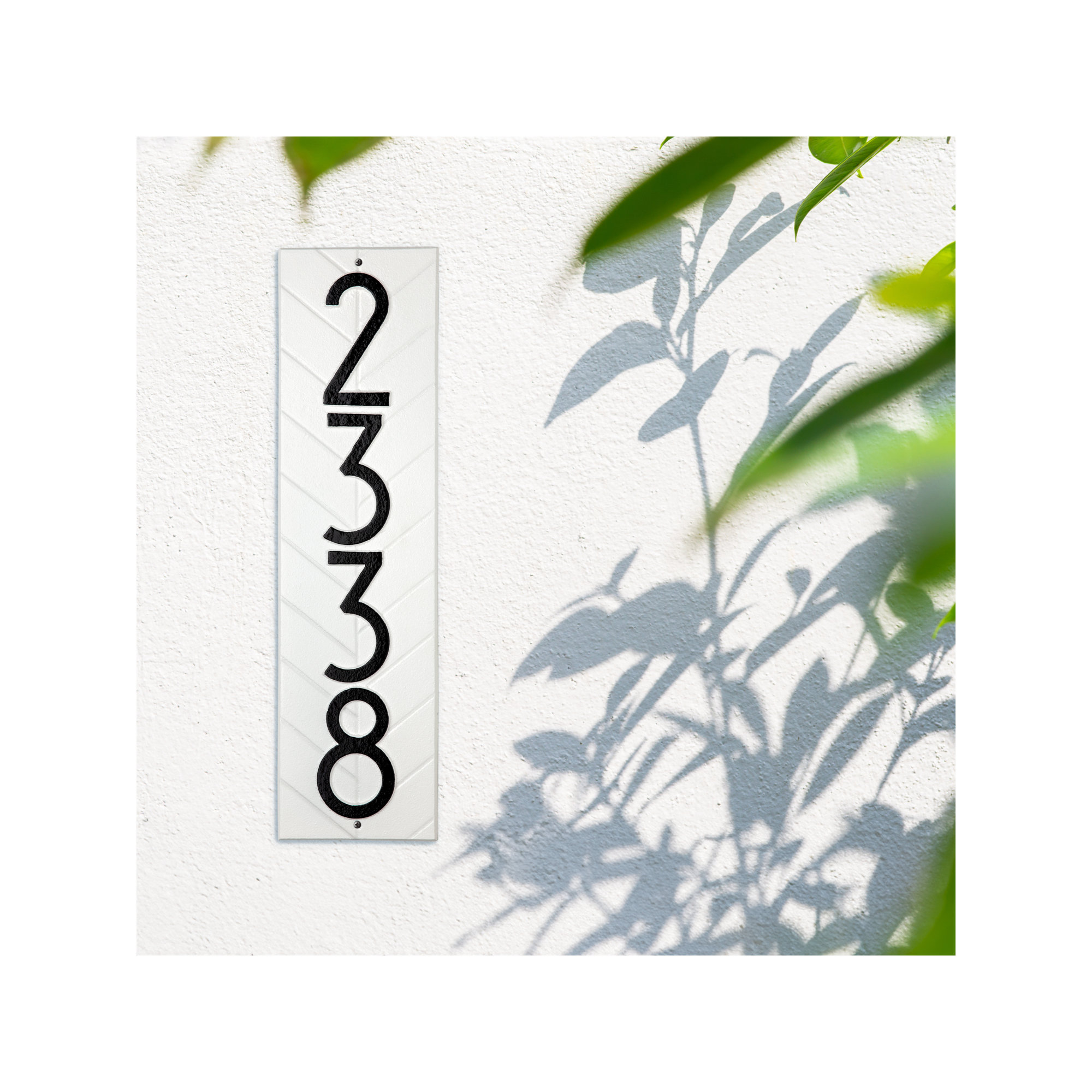 Mid-century Modern Herringbone Vertical Wall Plaque, White/Black, Yes