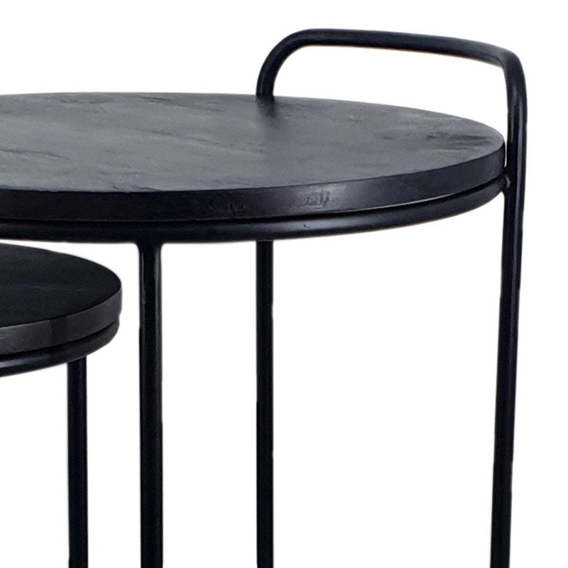 Tables gigognes en bois massif