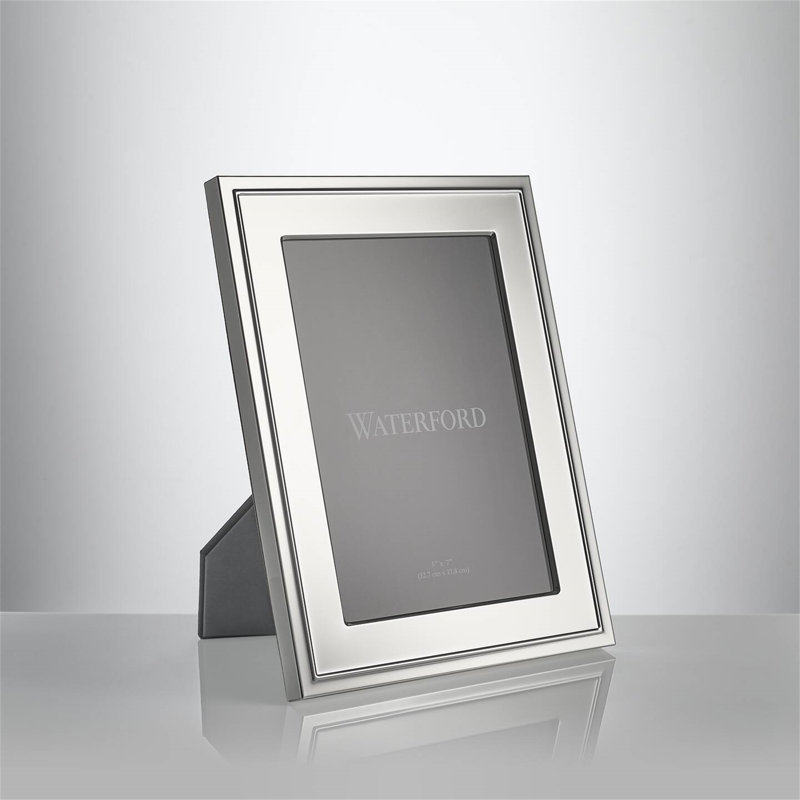 Classic Frame Silver, 5" W x 7" H