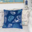 Oreiller de coquillages bleus et spa-118730641
