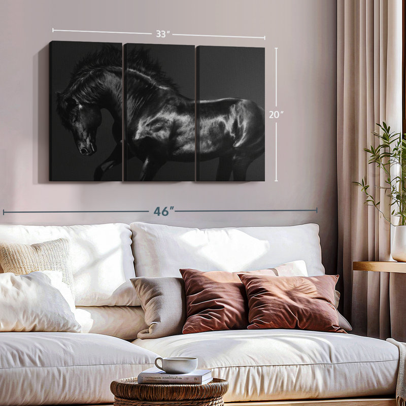 «Stallion Black On Black» sur toile, H 20 po x l 33 po