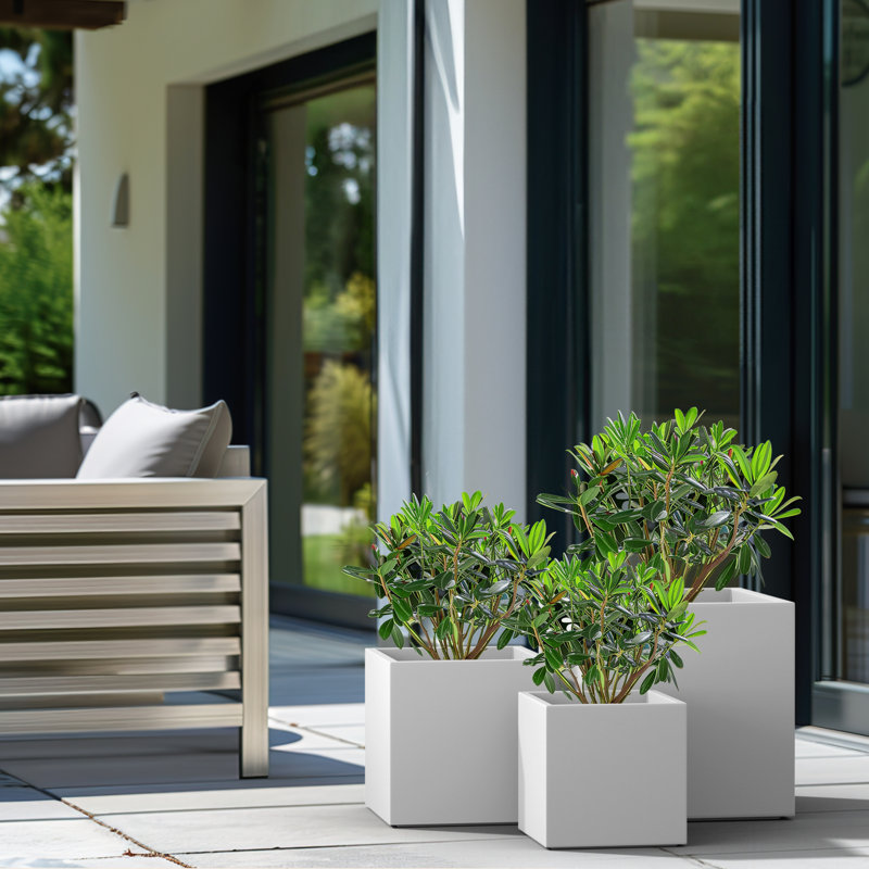 Lupi Handmade Planter Box, Crisp White