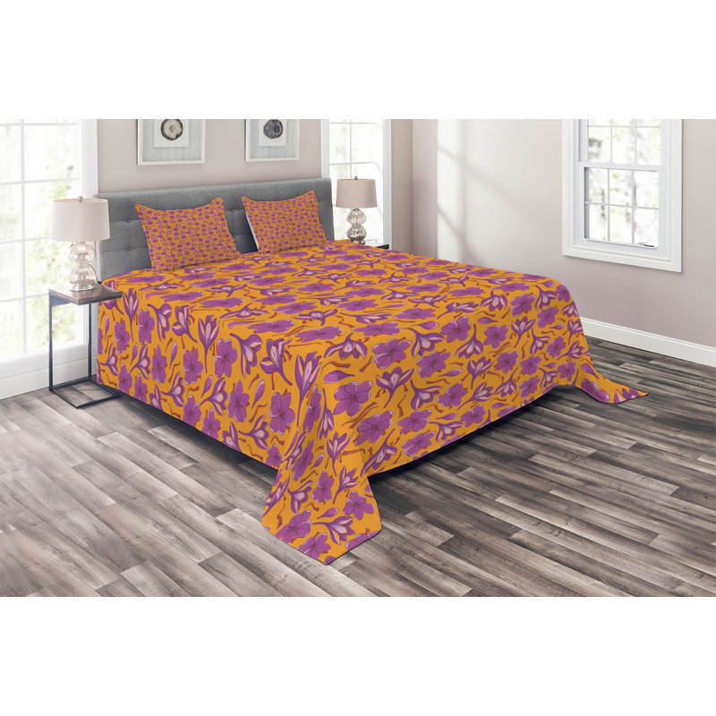 Farmhouse / Country Polyester Floral Coverlet, King Bedspread + 2 Shams