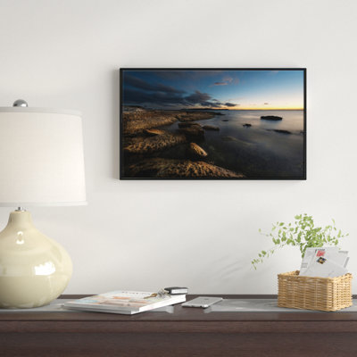 " Dark Sydney Coastline "