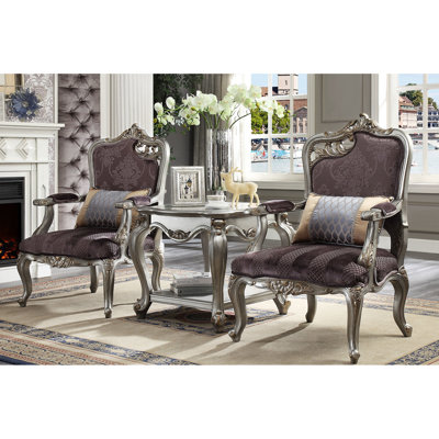 Table de bout antique en platine avec boiseries festonnées élégantes et tablette avec magnifique couvercle carré en bois