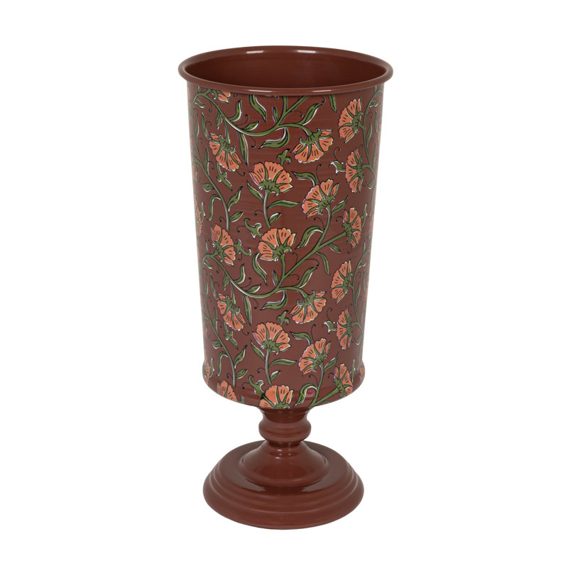Vase en fer avec motifs floraux éclectiques