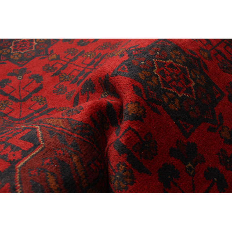 Tapis rouge Finest Esari 2 pi 9 po x 9 pi 8 po