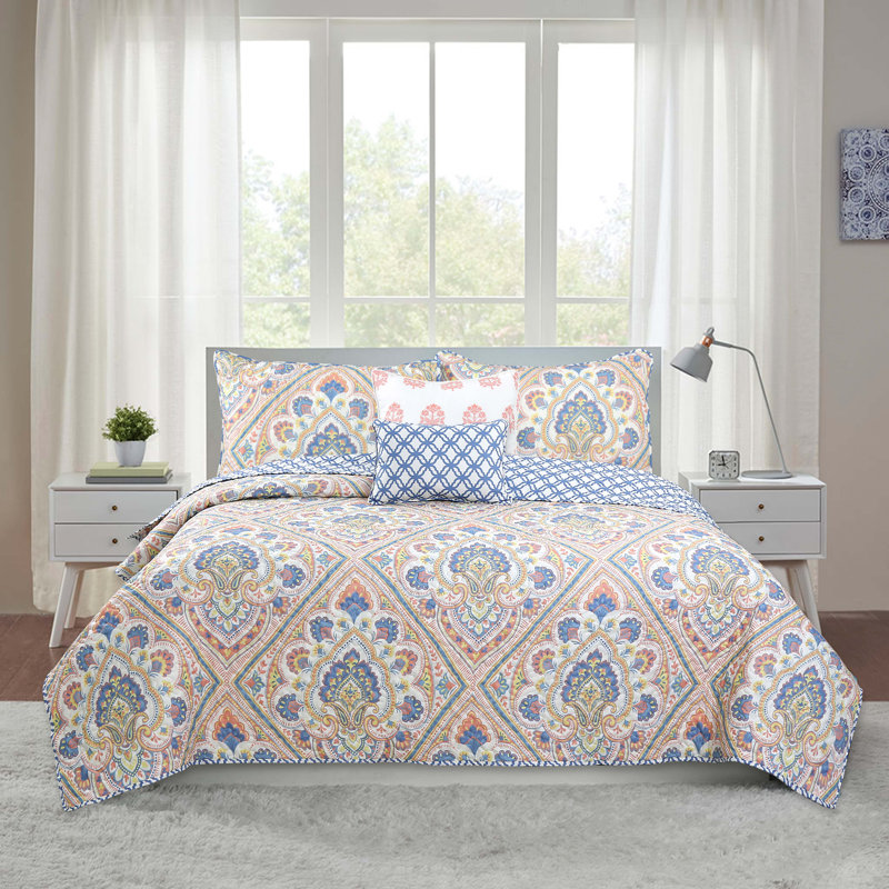 Aronne Polyester Abstract Quilt, King Quilt + 5 Standard Shams