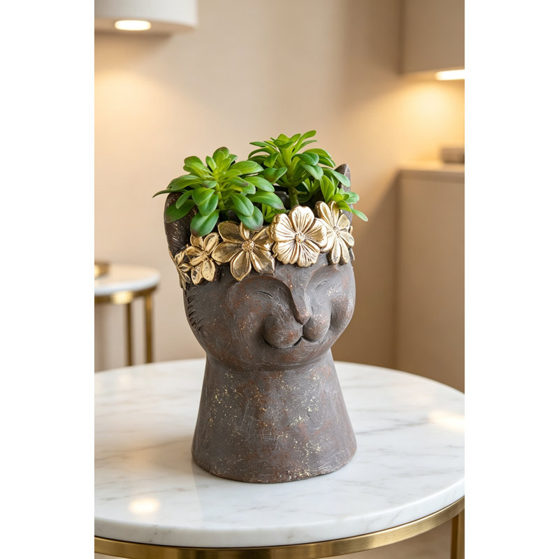 Statue de chat fantaisiste en magnésium avec finition brun texturé et couronne en feuille d'or, parfaite pour la décoration intérieure et extérieure